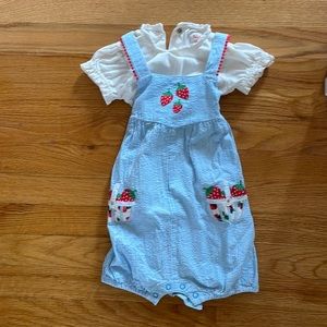 Mini Boden Girls strawberry 2 piece outfit 12-18 months